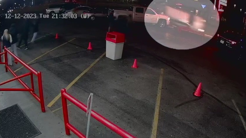 Milwaukee fatal crash outside Leon's Custard